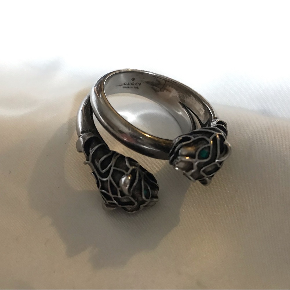 Gucci Tiger Head Emerald Crystal Ring